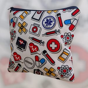 Lékárnička S bílý design